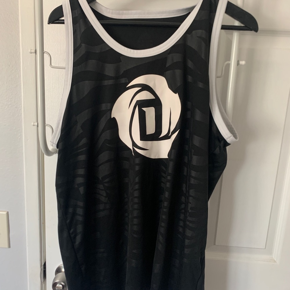 Derrick rose Adidas jersey